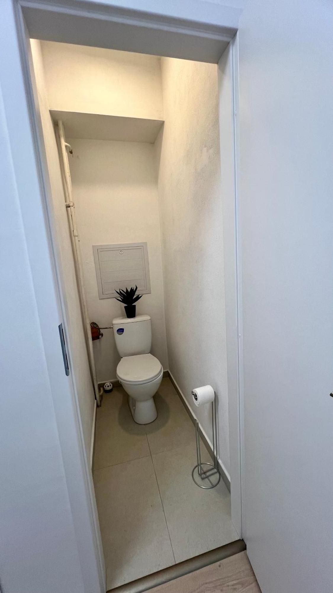Apartment Priestranny Apartman Blizko Centra Pressburg
